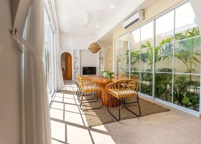 Enya Villas, Brand New Boutique Mediterranean * Uluwatu (Bali)