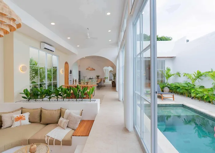 Enya Villas, Brand New Boutique Mediterranean * Uluwatu (Bali)