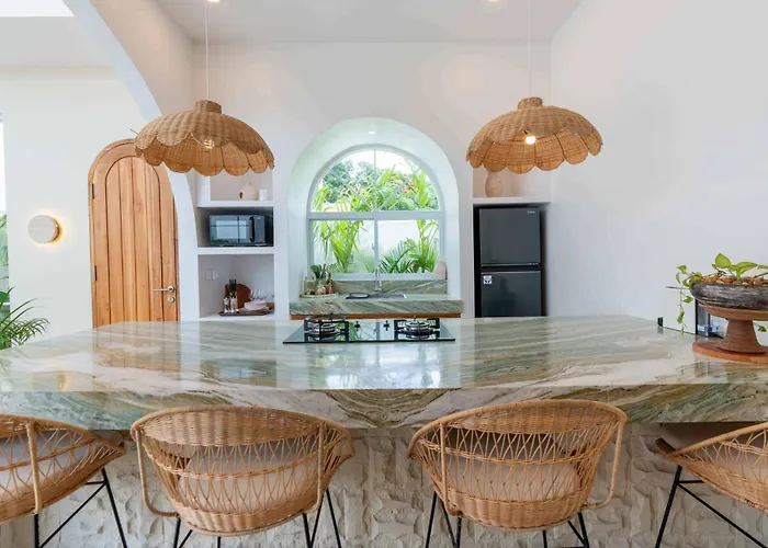 Enya Villas, Brand New Boutique Mediterranean Villa *