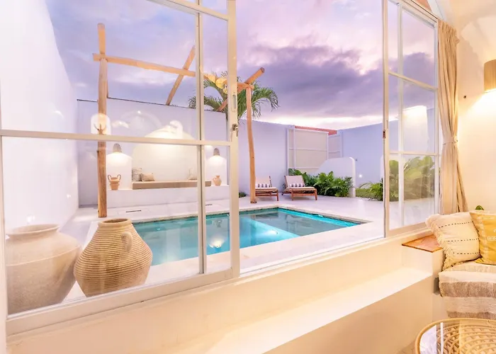 Enya Villas, Brand New Boutique Mediterranean Villa *