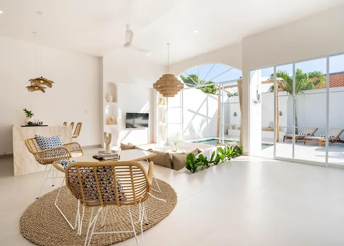 Enya Villas, Brand New Boutique Mediterranean ウルワツ